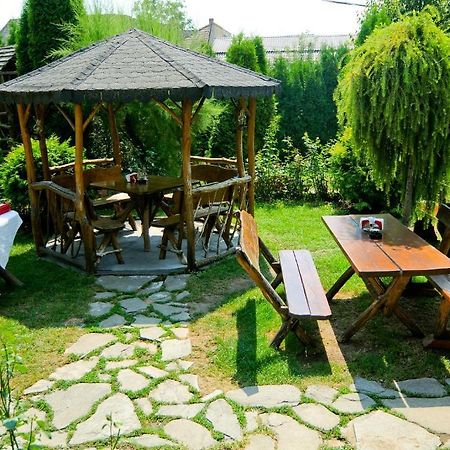 Pension La Cupola Târgu-Mureş Esterno foto