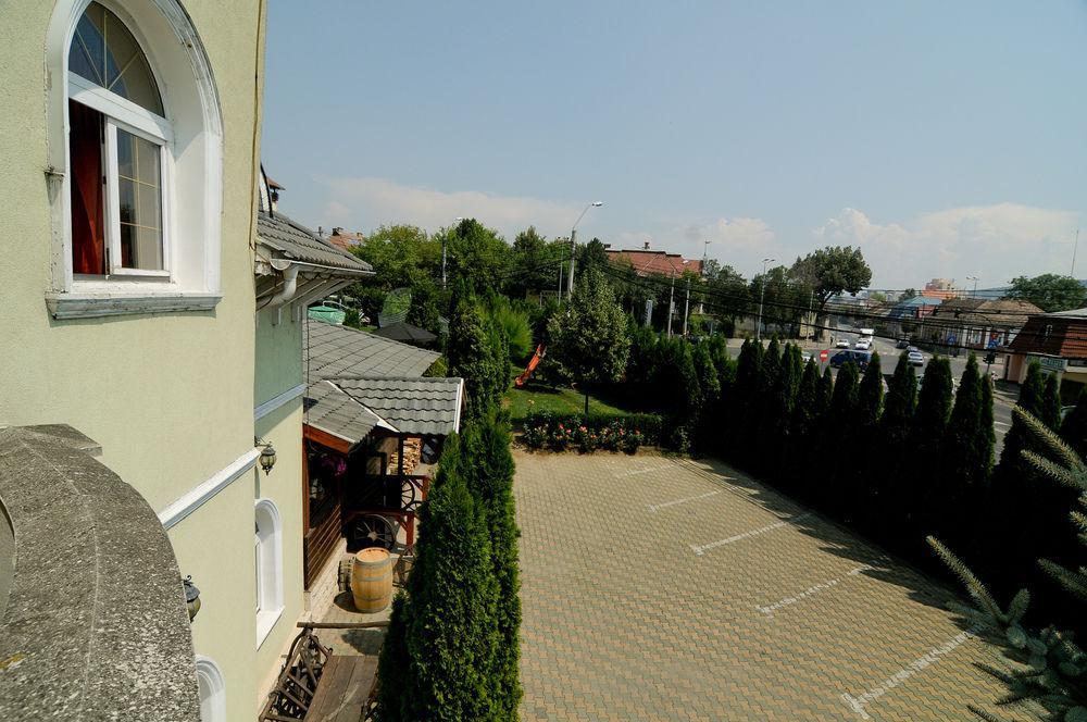 Pension La Cupola Târgu-Mureş Esterno foto