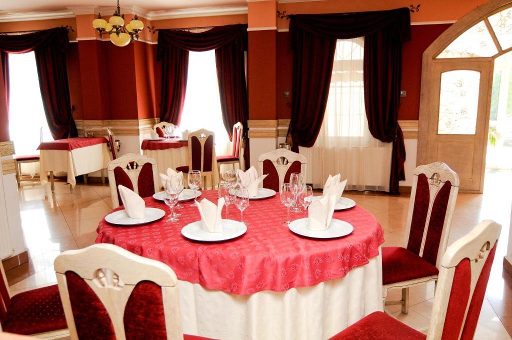 Pension La Cupola Târgu-Mureş Esterno foto