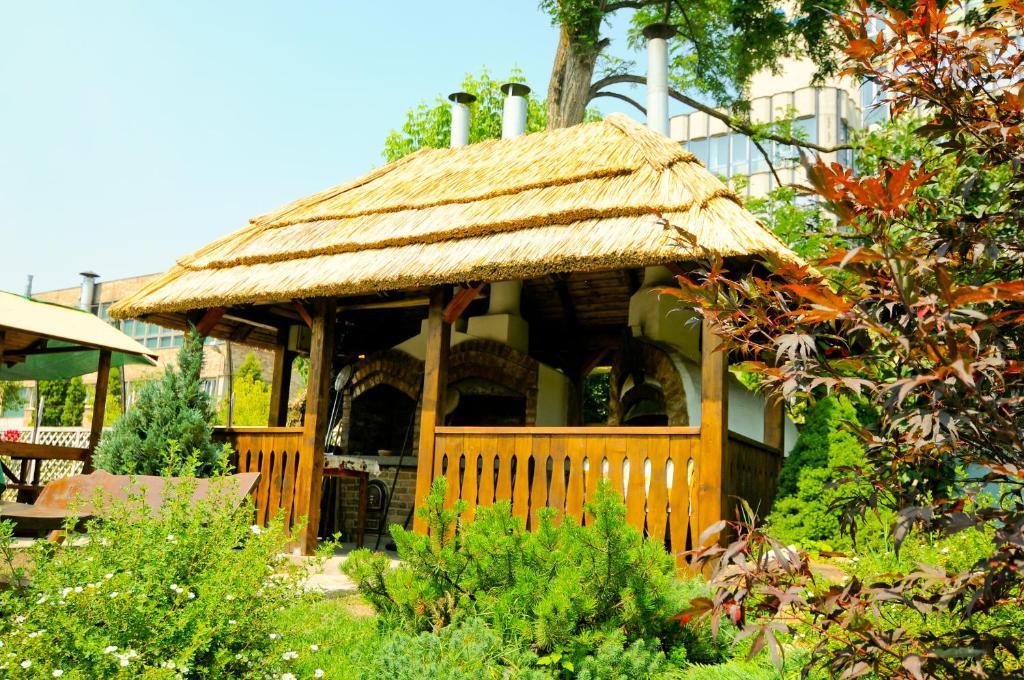 Pension La Cupola Târgu-Mureş Esterno foto