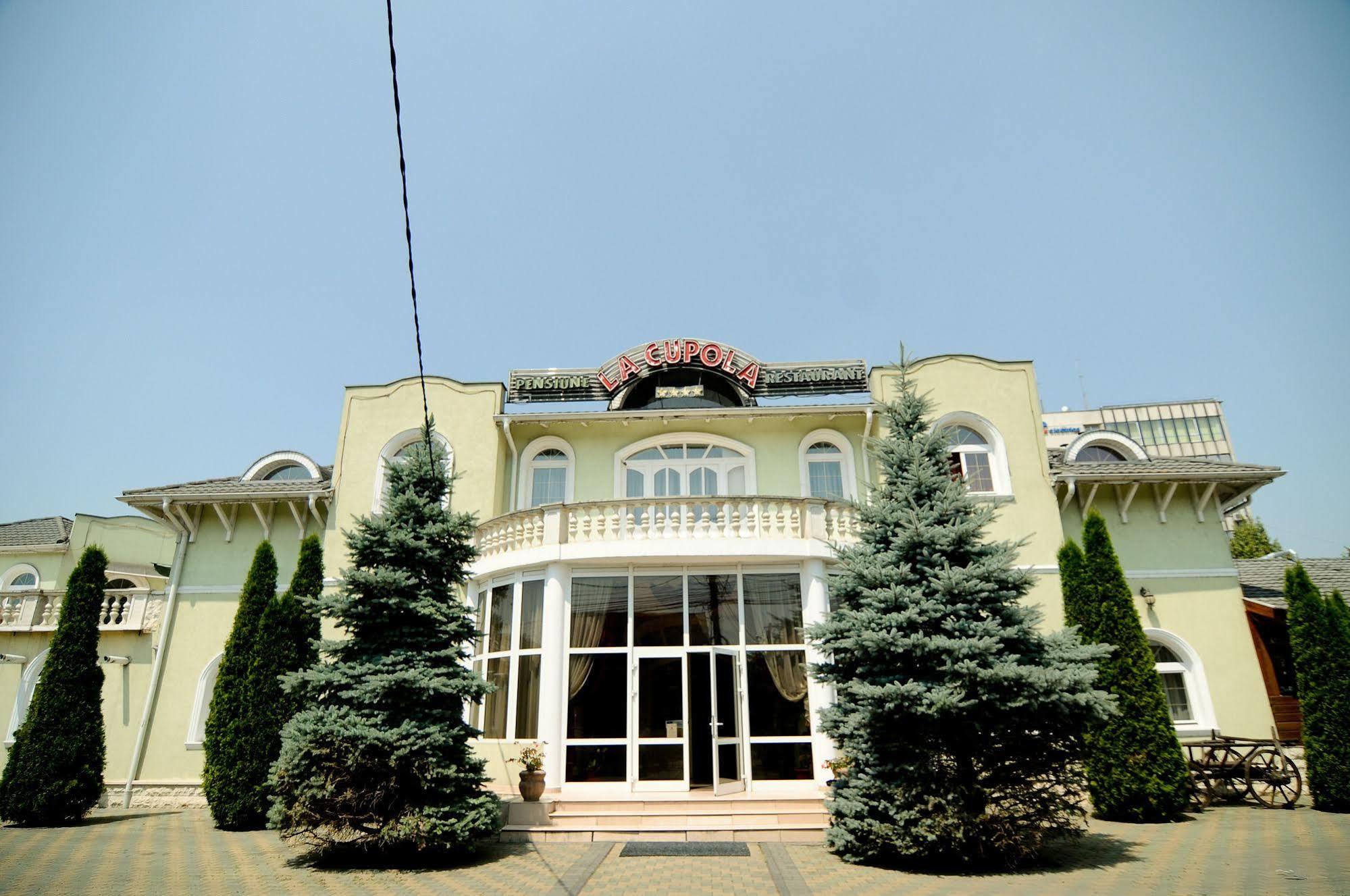 Pension La Cupola Târgu-Mureş Esterno foto